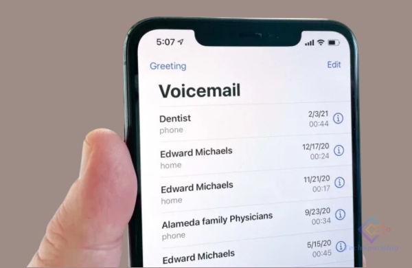 how to set up voicemail on iphone